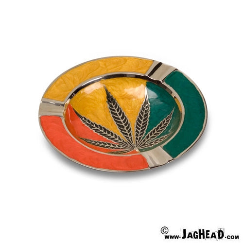 Metal ashtray with Rasta colors